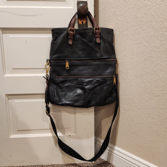 Fossil Explorer Black Leather Purse - Picture 3 of 10